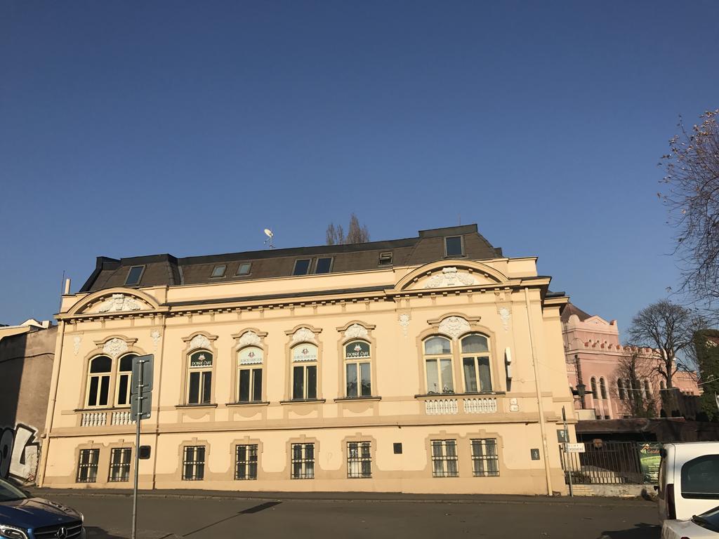 Penzion Dobre Casy Kosice Bagian luar foto